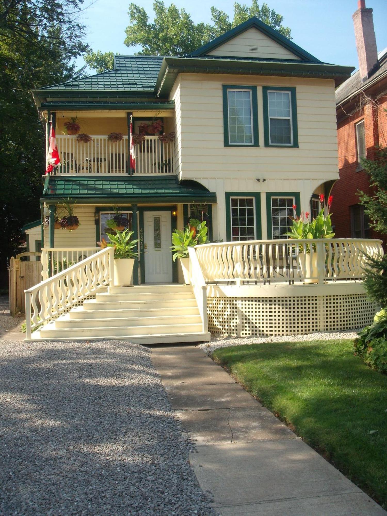 Ellis House Bed & Breakfast Bed & Breakfast Niagara Falls Exterior photo